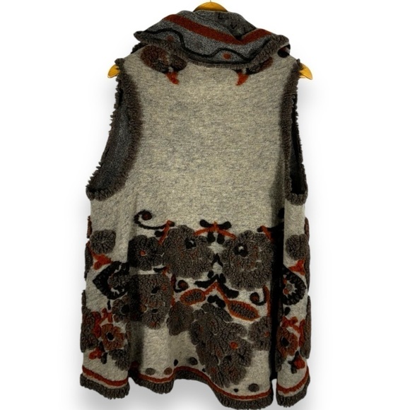 4 for $40 SALE! Indigo Thread Co. Embroidered Boiled Wool Vest, Tan Floral, OSFM - Picture 15 of 15
